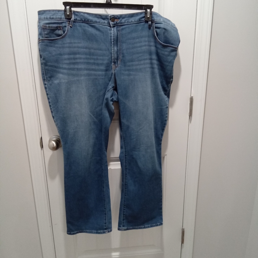 Old Navy Plus Size 24 Short Mid-Rise Kicker Boot Cut Light Blue Jeans